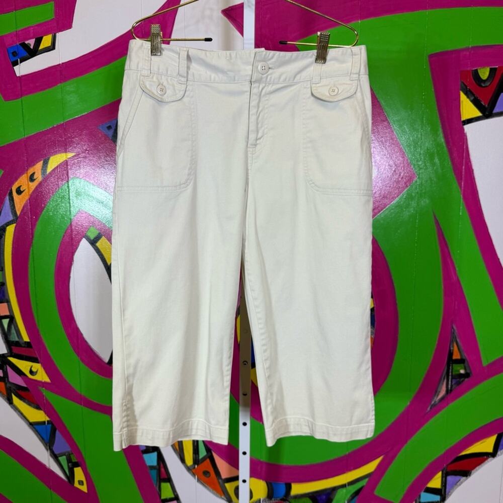 Allison Brittney, Stretch Tan Capris. Size 8. In excellent condition!